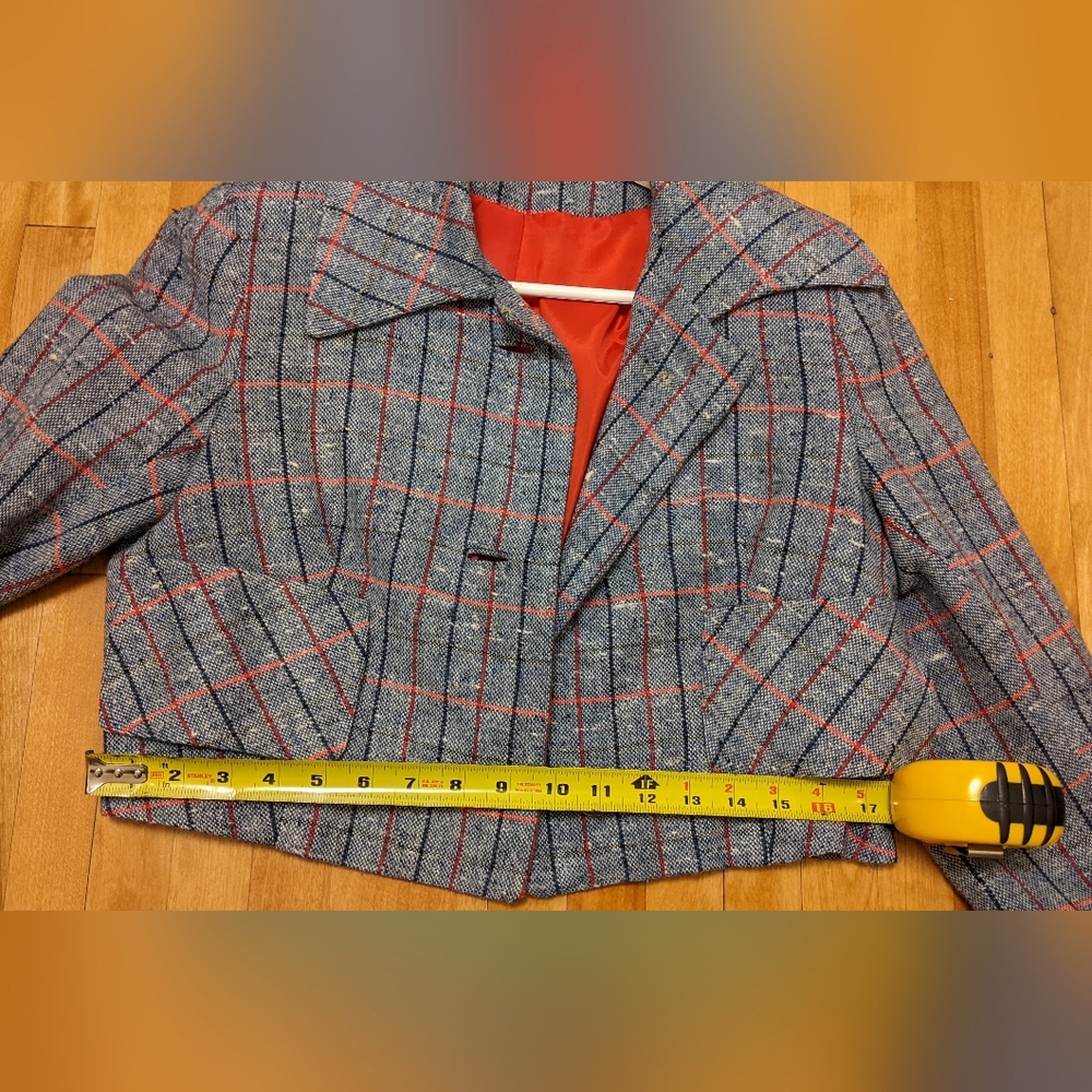Vintage Blue and Red Plaid Women's Jacket - Picture 6 of 8
